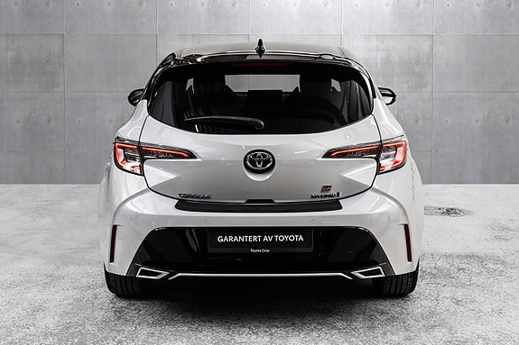 Toyota Corolla 3 of 22