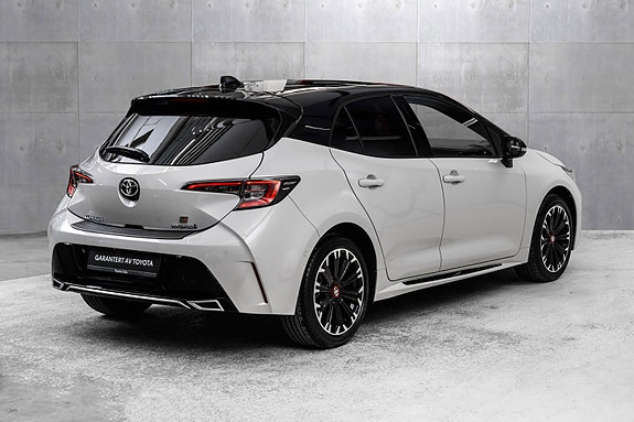 Toyota Corolla 2 of 22