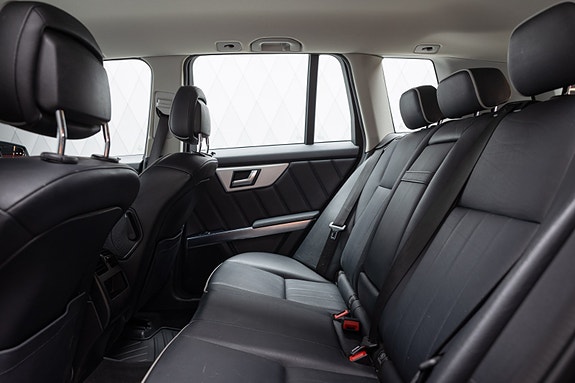 Mercedes-Benz GLK 24 of 25