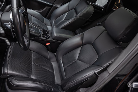 Porsche Macan S 18 of 30