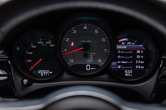 Porsche Macan S 26 of 30