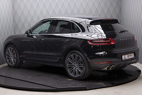 Porsche Macan S 7 of 30