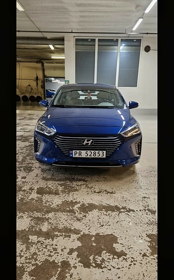 Hyundai IONIQ 2 of 18