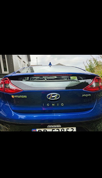 Hyundai IONIQ 8 of 18