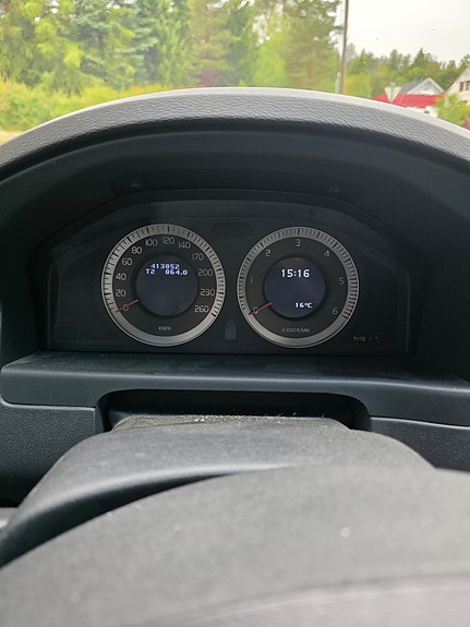 Volvo XC70 6 of 12