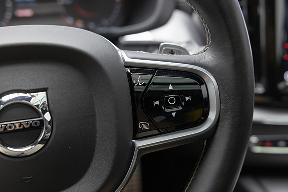 Volvo XC60 26 of 30