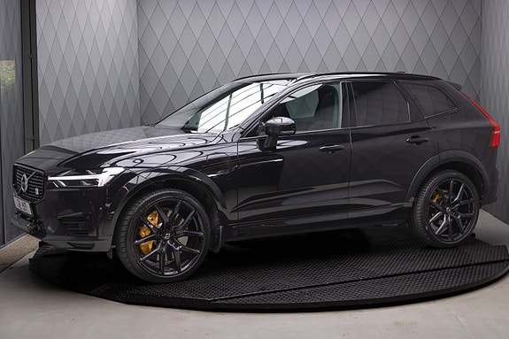 Volvo XC60 2 of 30