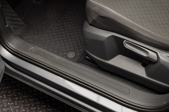 Volkswagen Tiguan 14 of 25
