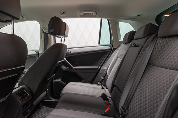 Volkswagen Tiguan 23 of 25