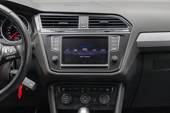 Volkswagen Tiguan 20 of 25