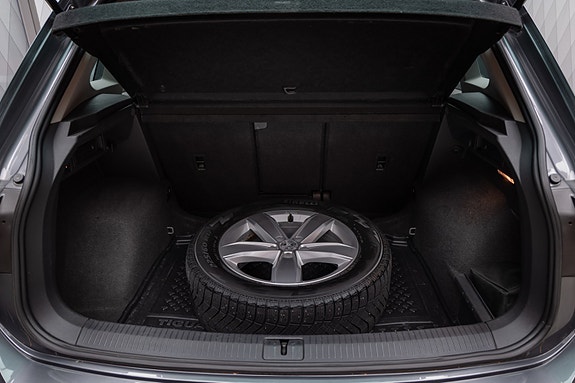 Volkswagen Tiguan 11 of 25
