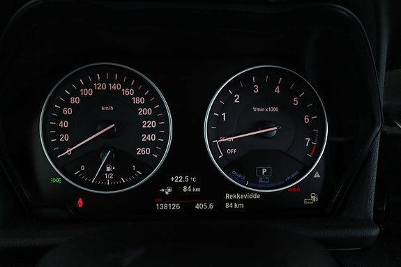 BMW 225xe 11 of 17
