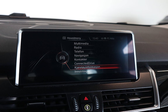 BMW 225xe 12 of 17