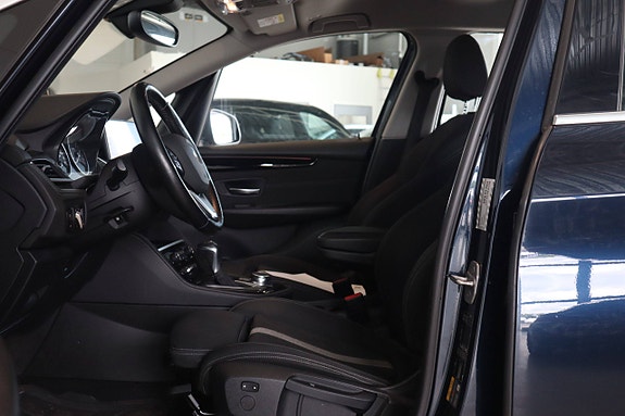 BMW 225xe 6 of 17