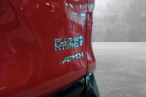 Toyota RAV4 Plug-in Hybrid 22 of 22