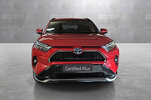 Toyota RAV4 Plug-in Hybrid 8 of 22