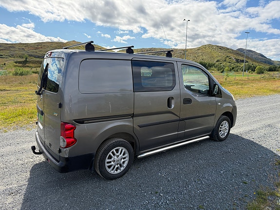 Nissan NV200 7 of 16