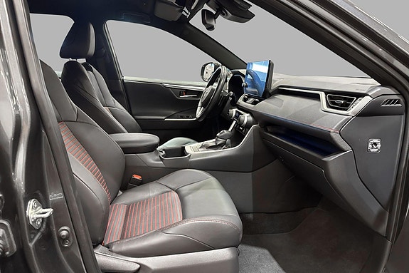 Toyota RAV4 13 of 22