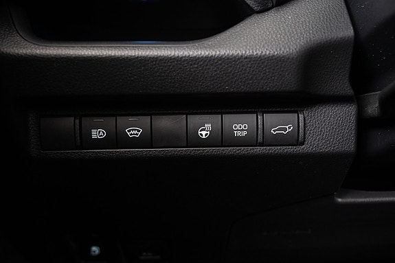 Toyota RAV4 12 of 27