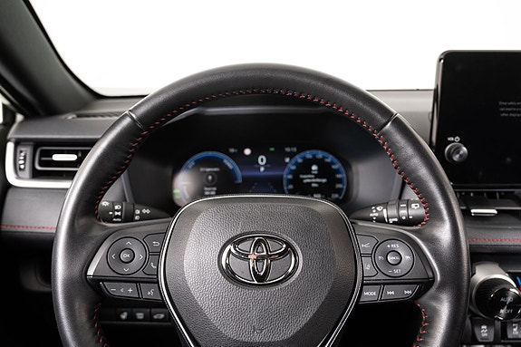 Toyota RAV4 10 of 27