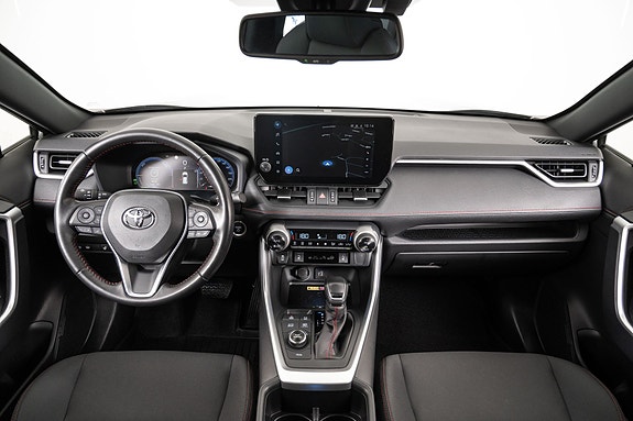 Toyota RAV4 9 of 27