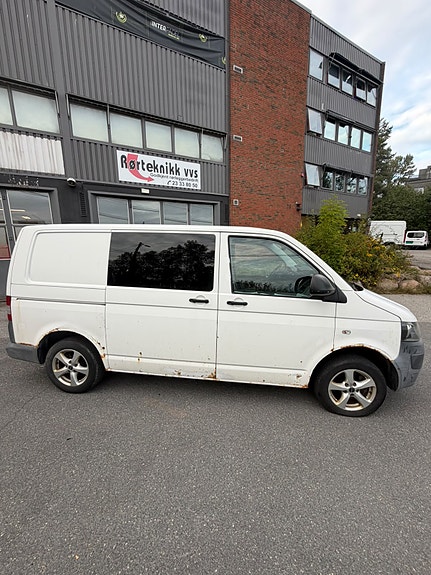 Volkswagen Transporter 8 of 11
