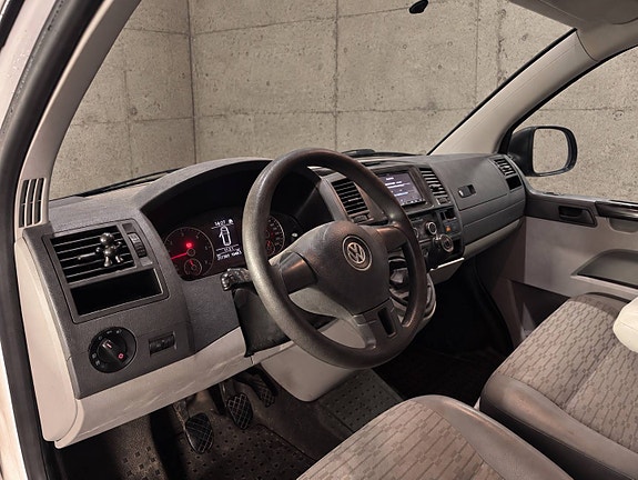 Volkswagen Transporter 10 of 14