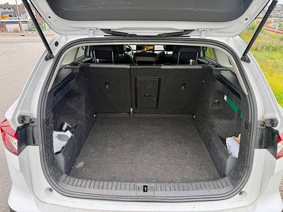 Skoda Enyaq 10 of 12