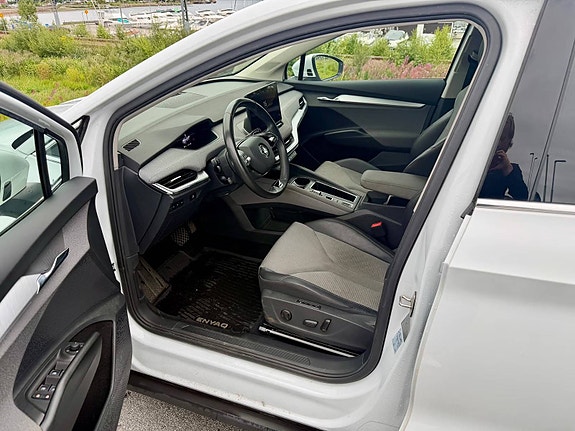 Skoda Enyaq 7 of 12