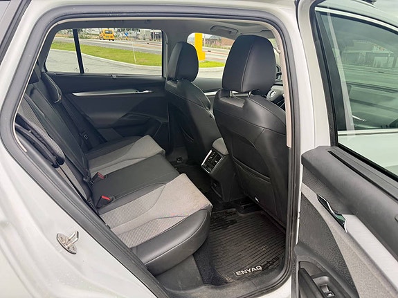 Skoda Enyaq 9 of 12