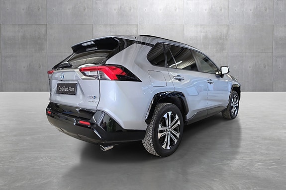 Toyota RAV4 Plug-in Hybrid 5 of 25