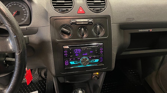Volkswagen Caddy 10 of 13