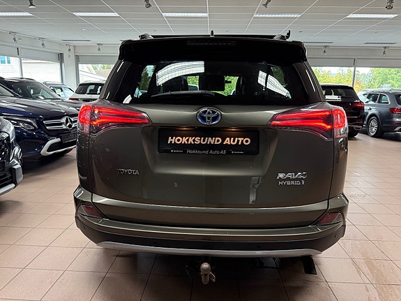 Toyota RAV4 9 of 30