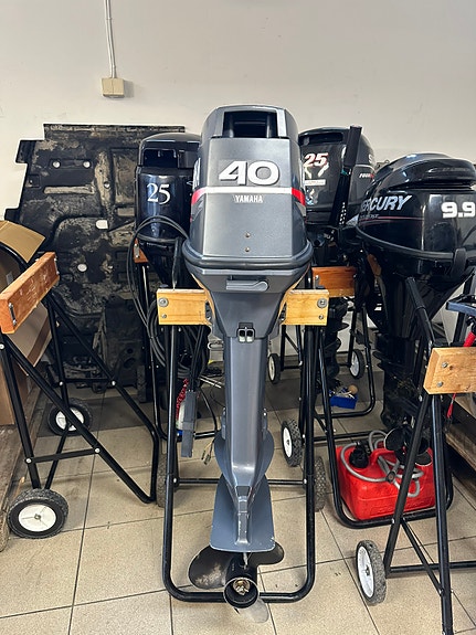 Yamaha 40 hk 2-takt – 2002 mod – meget pen og velholdt 3 of 6