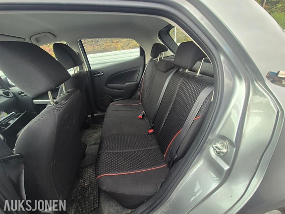 Mazda 2 13 of 15