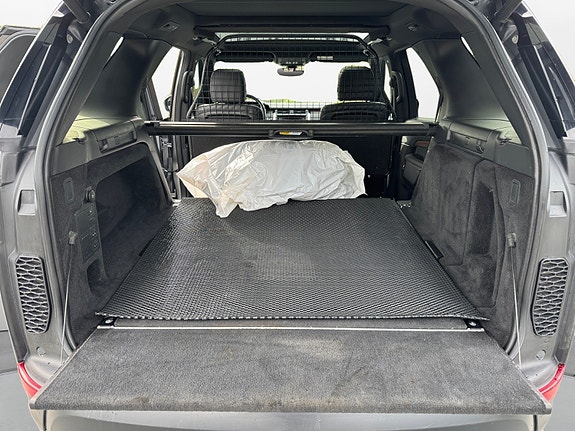 Land Rover Discovery 11 of 15
