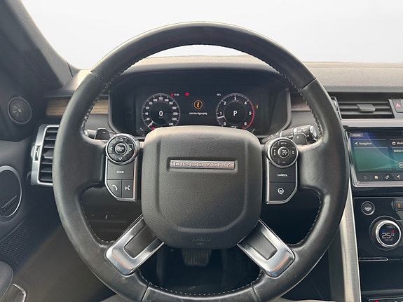Land Rover Discovery 15 of 15