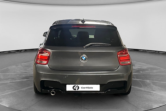BMW 116d 4 of 30