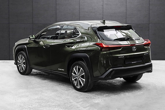Lexus UX300e 4 of 25