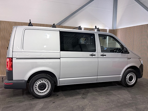 Volkswagen Transporter 11 of 30