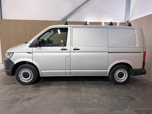 Volkswagen Transporter 9 of 30