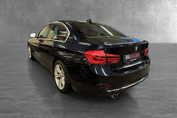 BMW 330e 3 of 19