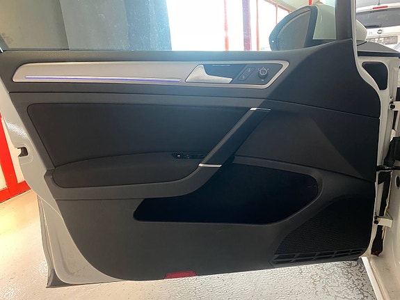 Volkswagen 22 of 30