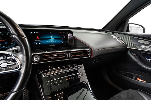 Mercedes-Benz EQC400 14 of 28