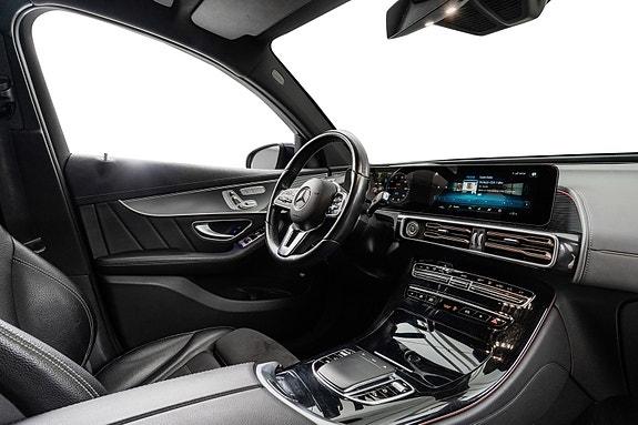 Mercedes-Benz EQC400 28 of 28
