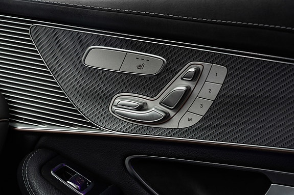 Mercedes-Benz EQC400 19 of 28
