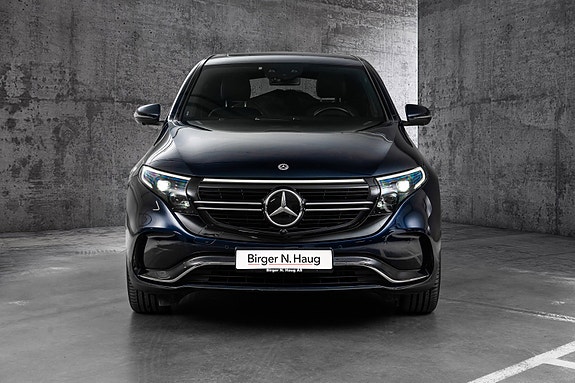 Mercedes-Benz EQC400 3 of 28