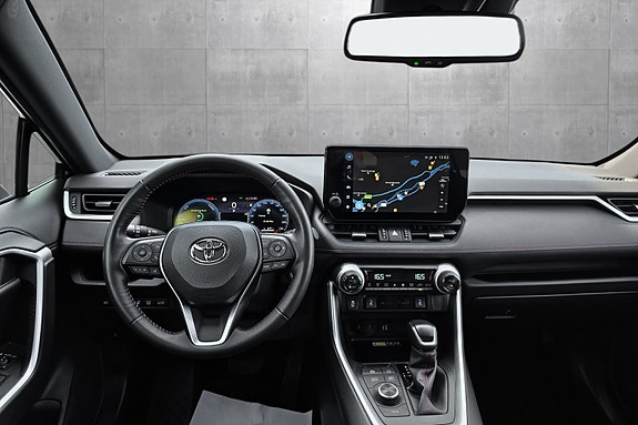 Toyota RAV4 10 of 22