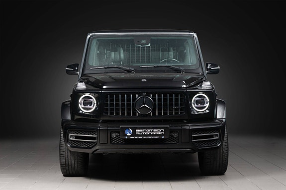 Mercedes-Benz G63 7 of 30