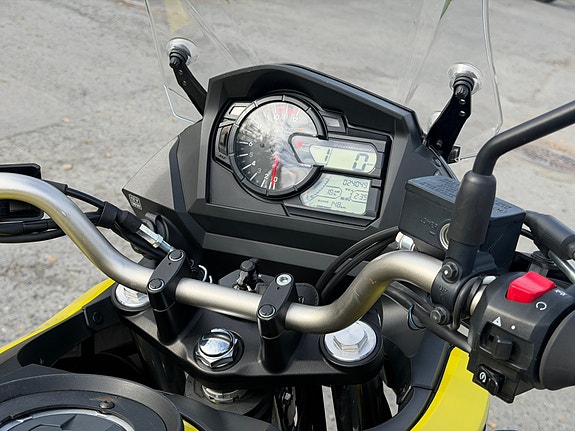 Suzuki DL 650 V-Strom XT 5 of 9